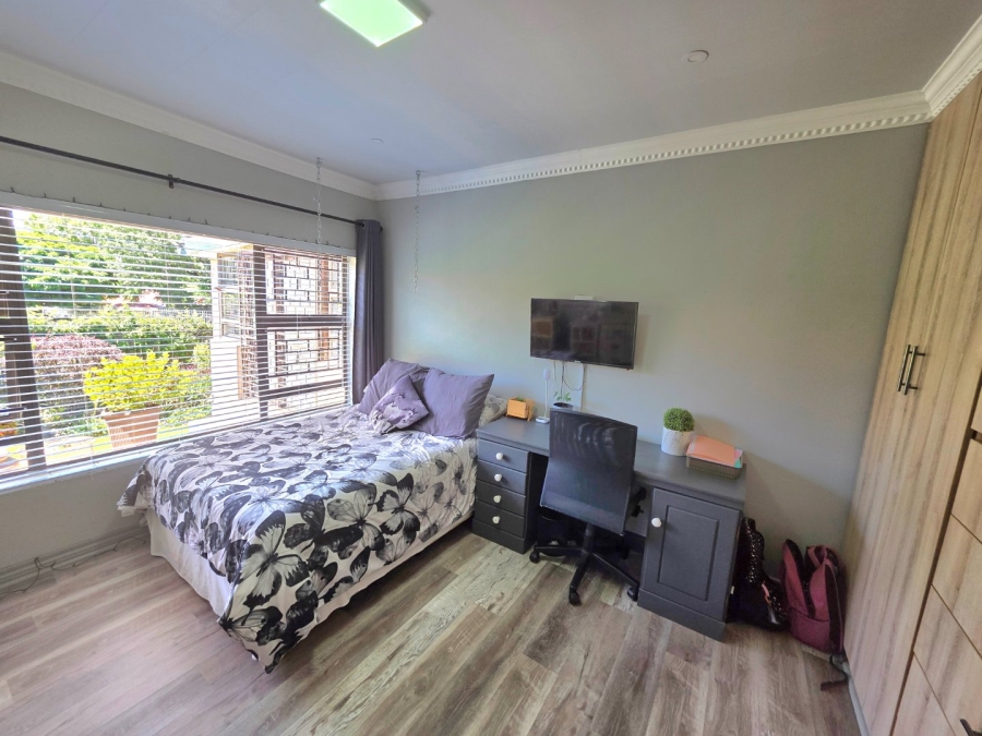 5 Bedroom Property for Sale in Morelig Free State